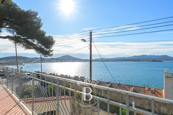 Sanary-sur-Mer, Maison 5 Chambres -  135 m² à vendre