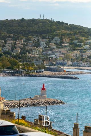 Sanary-sur-Mer, Maison 5 Chambres -  135 m² à vendre
