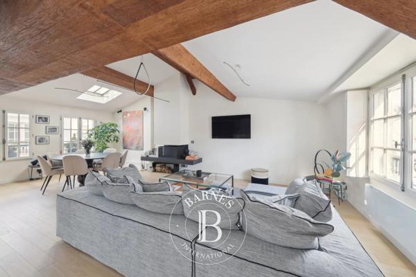 Paris 7ème, Appartement 2 Chambres -  94 m² à vendre
