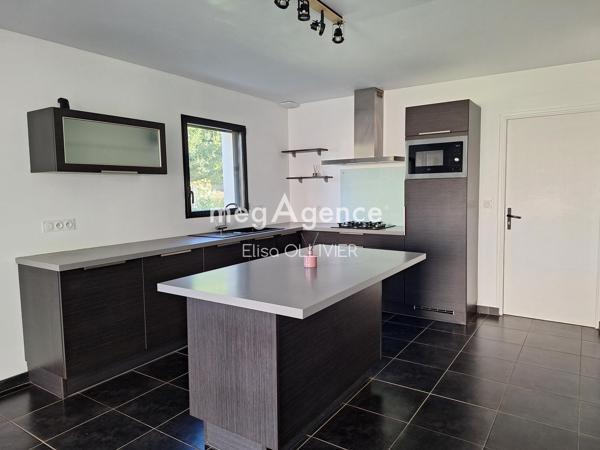Maison à CHATELAUDREN PLOUAGAT, 22170 - 5 pièces 130m²