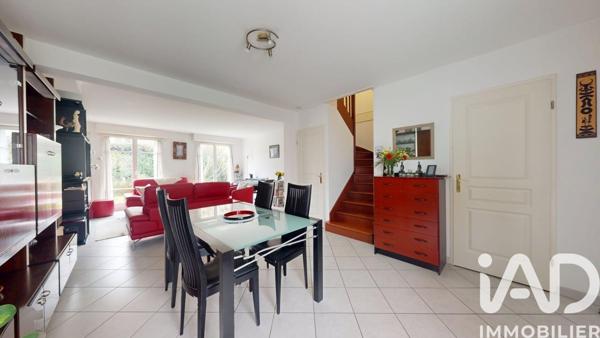 Maison à vendre 6 pièces 127 m² Maurepas