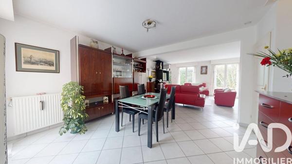 Maison à vendre 6 pièces 127 m² Maurepas