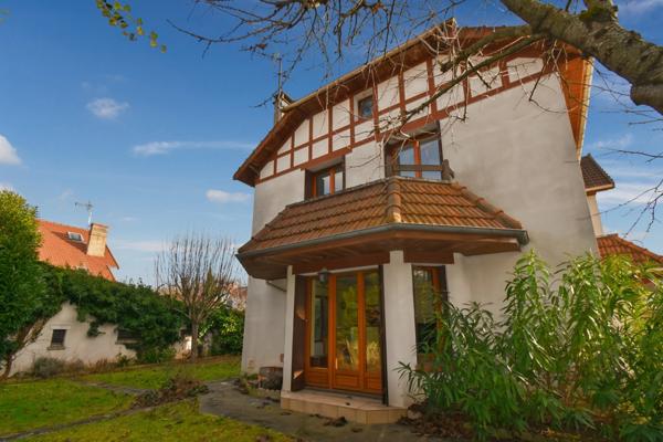 Maison familiale à vendre ANTONY (92), espaces généreux, verdure, calme, tout à pied