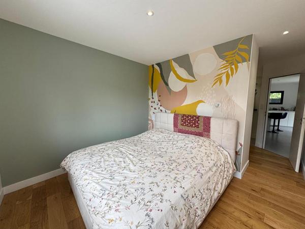 Charmante maison en pierre rénovée, au calme, à 2 km des plages et sentiers côtiers