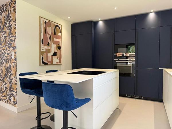 Charmante maison en pierre rénovée, au calme, à 2 km des plages et sentiers côtiers