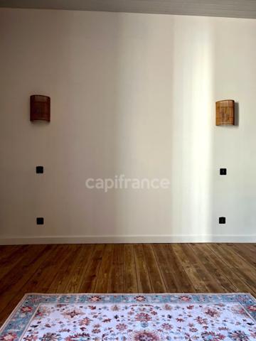 T3 : Maison de village en pierre entièrement rénovée, 85 m2, 2 chambres, à 15 km de Fleurance / Lectoure / Condom (32)