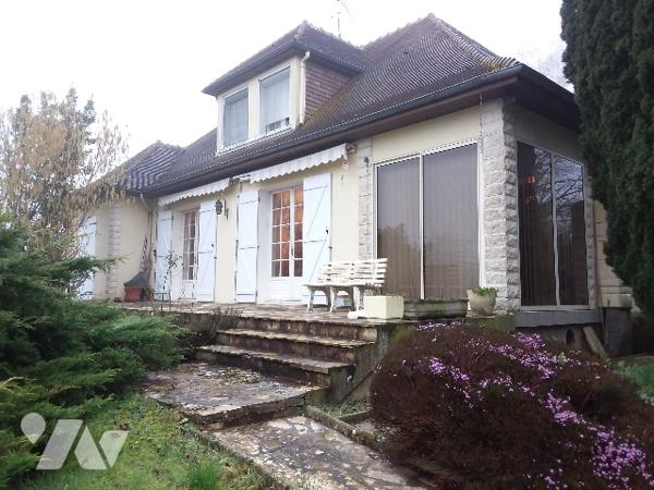 PAVILLON DE CONSTRUCTION ARTISANALE DE 158 M² HABITABLES, 6 CHAMBRES