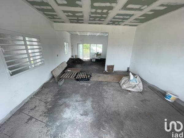 Location boutique/local commercial 67 m² Morne-à-l'Eau