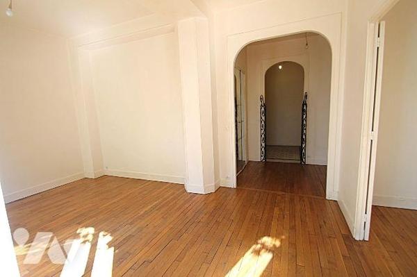 Dans le 16 éme arrondissement, en plein c?ur du quartier Passy, à 10 min du bord de seine,  app...