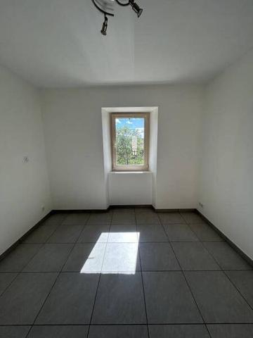 Appartement 2 pièces                                        - 43300 Siaugues-Sainte-Marie Réf : 12749