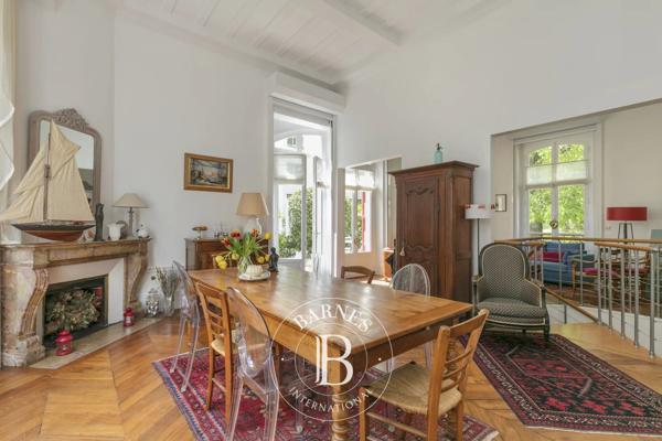 Saint-Germain-en-Laye, Appartement 2 Chambres -  148 m² à vendre