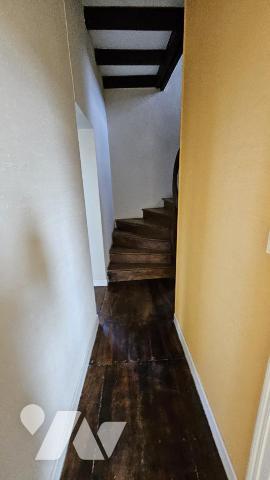 A vendre à RUFFEC, Un ensemble immobilier avec terrain attenant de 2ha3, avec maison et dépendances 