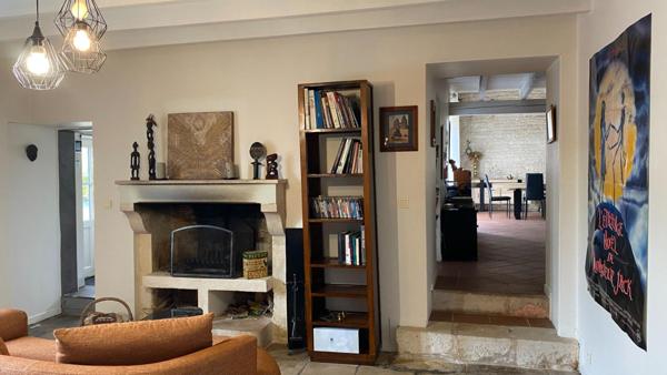 ÉCHIRÉ centre (79410)| MAISON 233 m2 EN PIERRE AVEC PISCINE