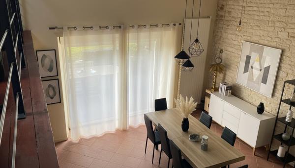 ÉCHIRÉ centre (79410)| MAISON 233 m2 EN PIERRE AVEC PISCINE