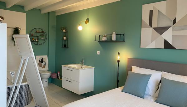 ÉCHIRÉ centre (79410)| MAISON 233 m2 EN PIERRE AVEC PISCINE
