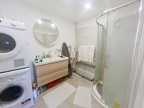 ISSY - BOULEVARD GALLIENI 3 pièces lumineux, balcon, proche métro, parking et cave