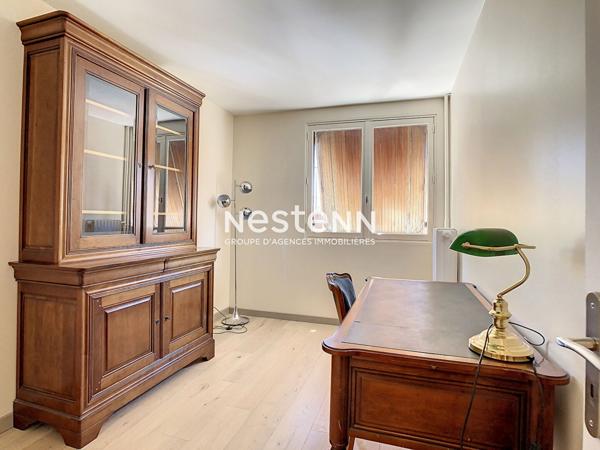 ISSY - BOULEVARD GALLIENI 3 pièces lumineux, balcon, proche métro, parking et cave