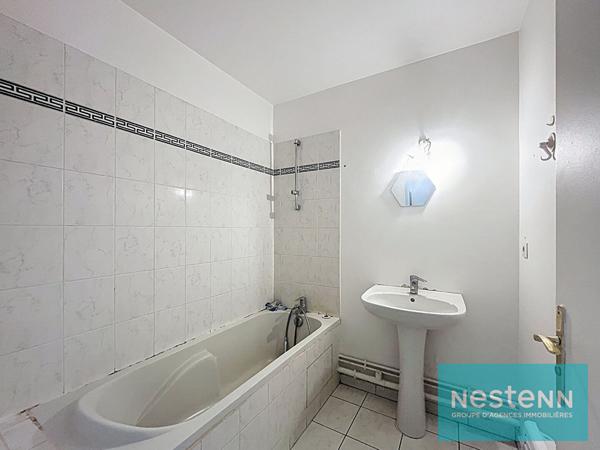 Acheter - Appartement 2 pièces Seine-Saint-Denis - 1 chambres - Balcon - 30 mn gare du Nord - RER B - Secteur calme - Parking en sous-sol - DPE C