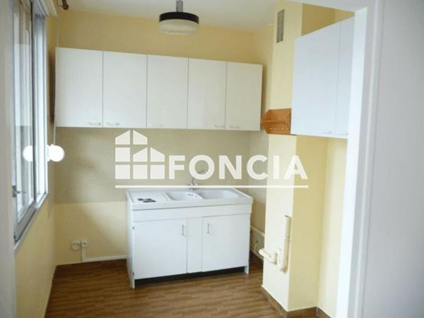 Location Studio 35.4 m² - 20 RUE GAMBETTA Tours 37000