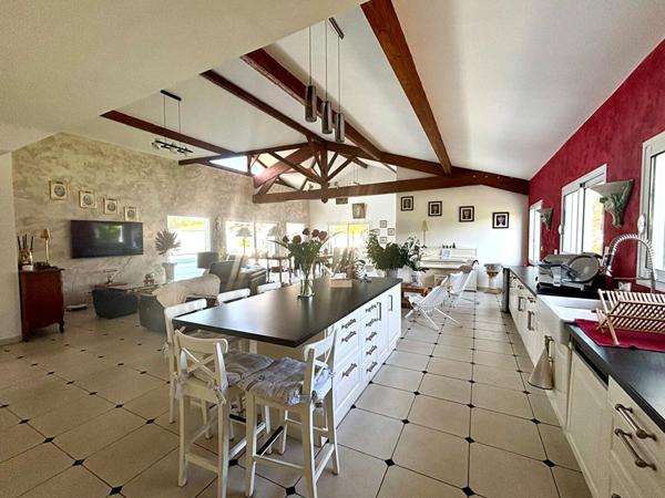 Maison  8 pièces 270 m2 proche Saint Paul Les Dax