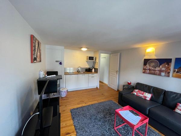 A LOUER : T1 à LILLE • rue Voltaire - Vieux-Lille • 680 € CC • Réf. G686-2