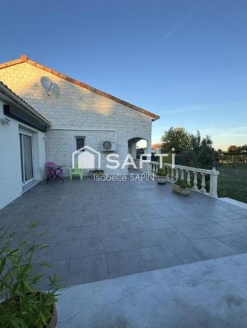 3 chambres, grand garage, terrain clos