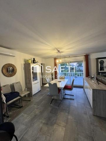 3 chambres, grand garage, terrain clos