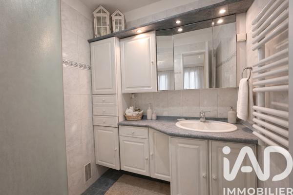 Location appartement 3 pièces 70 m² Poissy