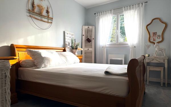 Maison à vendre    6 pièces •  Meschers-sur-Gironde