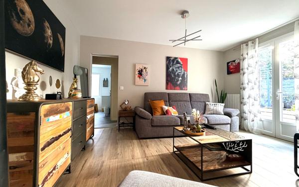 Maison à vendre    6 pièces •  Meschers-sur-Gironde