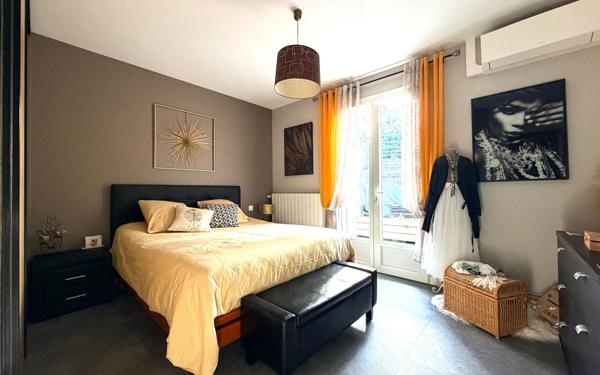 Maison à vendre    6 pièces •  Meschers-sur-Gironde