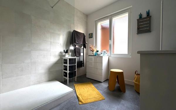 Maison à vendre    6 pièces •  Meschers-sur-Gironde