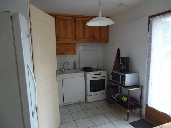 Maison à louer    3 pièces •  Losse