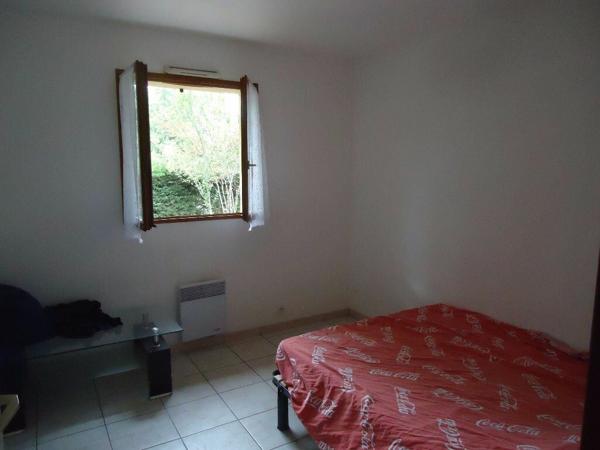 Maison à louer    3 pièces •  Losse