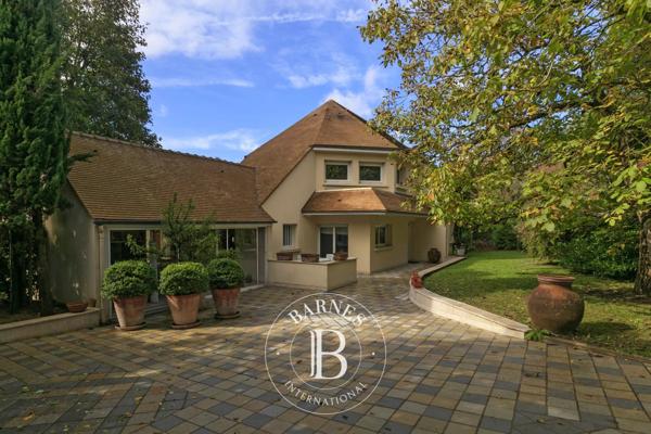 Soisy-sur-Seine, Maison 5 Chambres -  254 m² à vendre