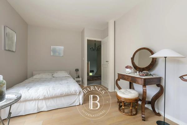 Soisy-sur-Seine, Maison 5 Chambres -  254 m² à vendre