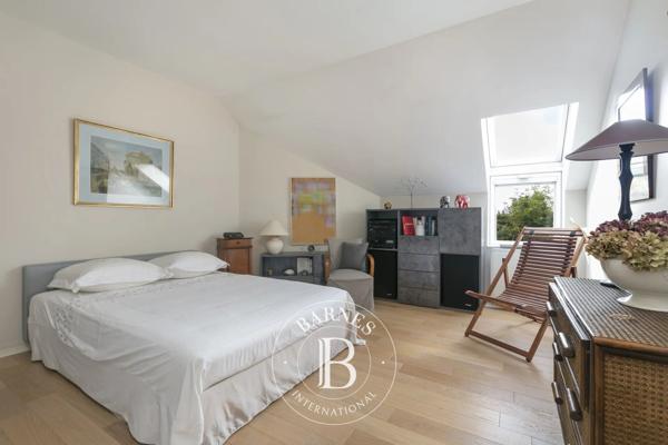 Soisy-sur-Seine, Maison 5 Chambres -  254 m² à vendre