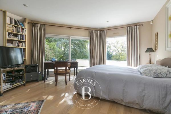 Soisy-sur-Seine, Maison 5 Chambres -  254 m² à vendre