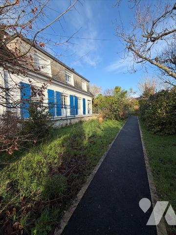 Maison - centre CHATEAULIN Rive Gauche