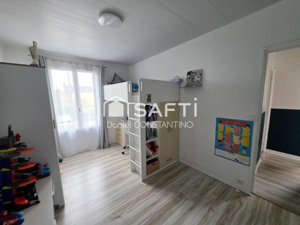 Maison Individuelle sur 394 m² de Terrain