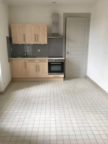 Location - Appartement Cluny 71250 45 m 2