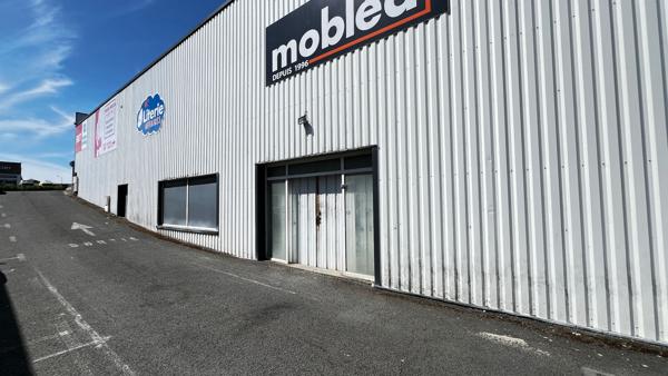 Entrepôt 163m2 à louer Royan 2