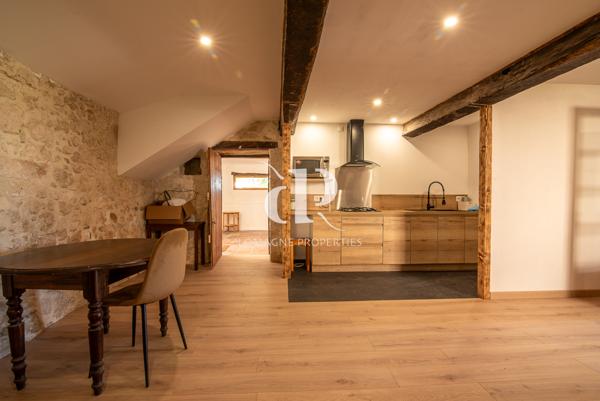 Saint-Clar (32380) Maison de village avec deuxième logement et vue imprenable