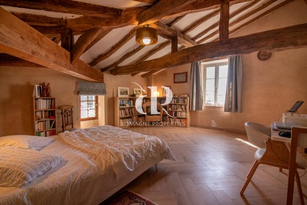 Saint-Clar (32380) Maison de village avec deuxième logement et vue imprenable