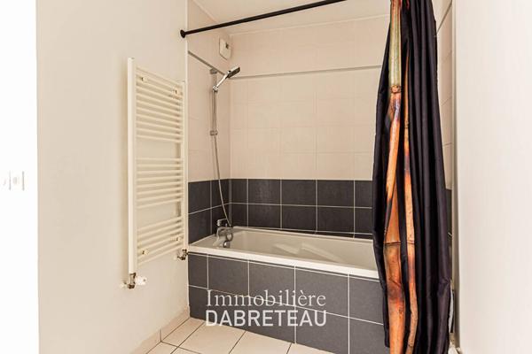Appartement - 61 m² - 2 chambres