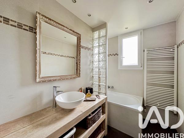Maison à vendre 8 pièces 173,07 m² La Celle-Saint-Cloud