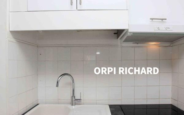 Appartement à louer    1 pièce • 30 m2 Six-Fours-les-Plages