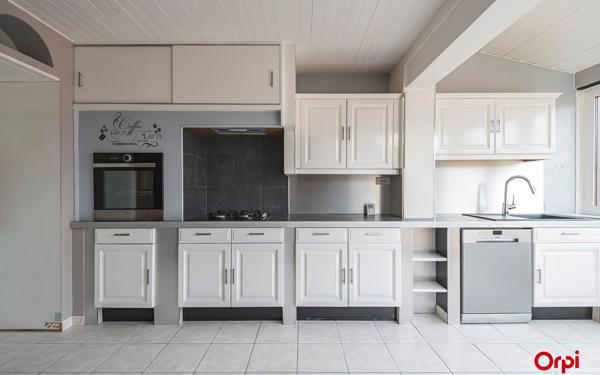 Maison à vendre    4 pièces • 94 m2 Saint-Brice-Courcelles