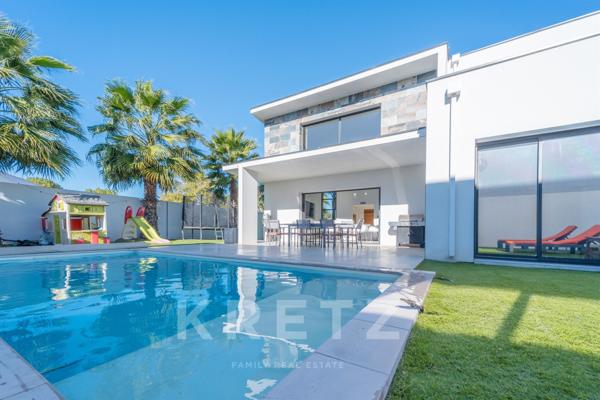 Villa contemporaine en bord de mer