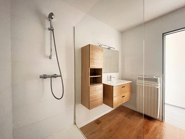 Appartement T4 avec loggia de 78m² ? St Apollinaire (La Fleuriée)